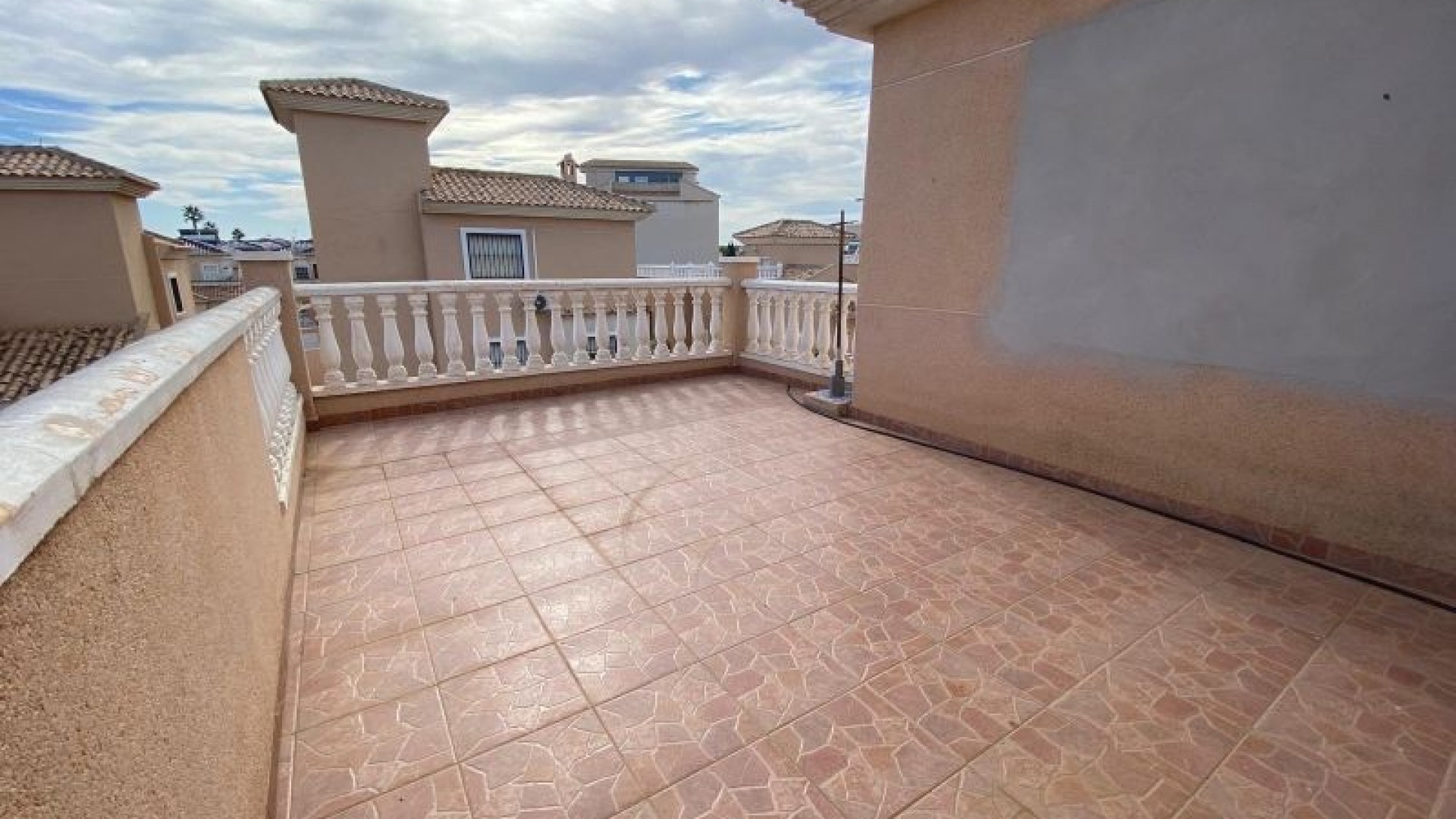 Venta - Chalet Independiente -
Orihuela Costa
