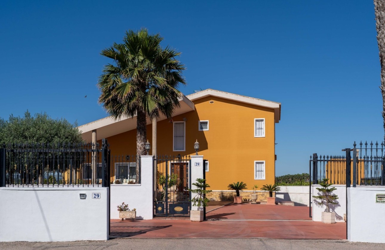 Venta - Chalet Independiente -
Orihuela - Inland
