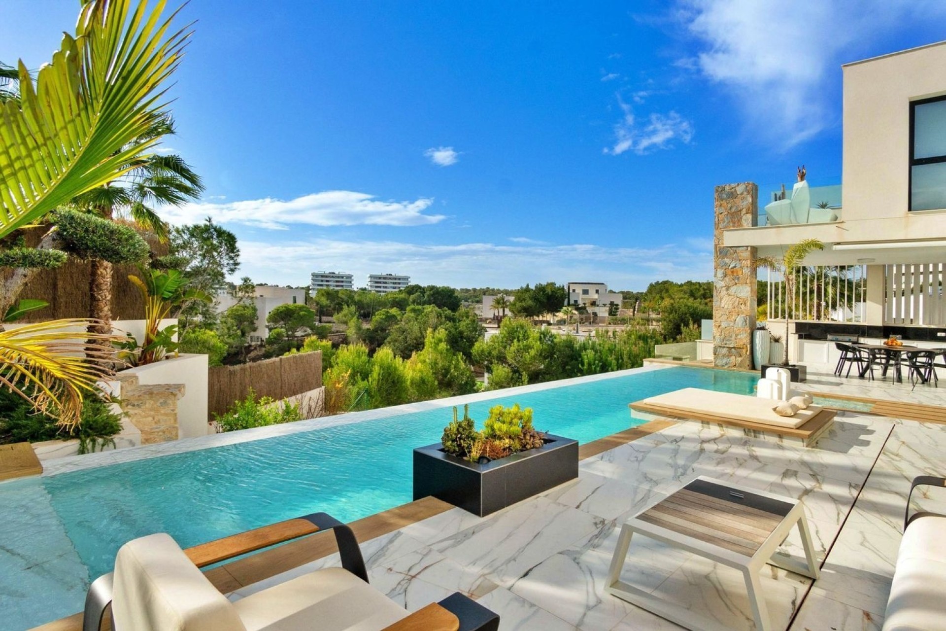 Venta - Chalet Independiente -
Orihuela - Las Colinas Golf