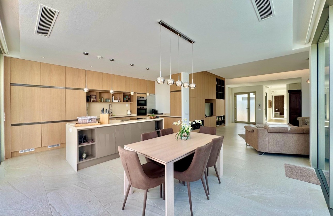 Venta - Chalet Independiente -
Orihuela - Las Colinas Golf