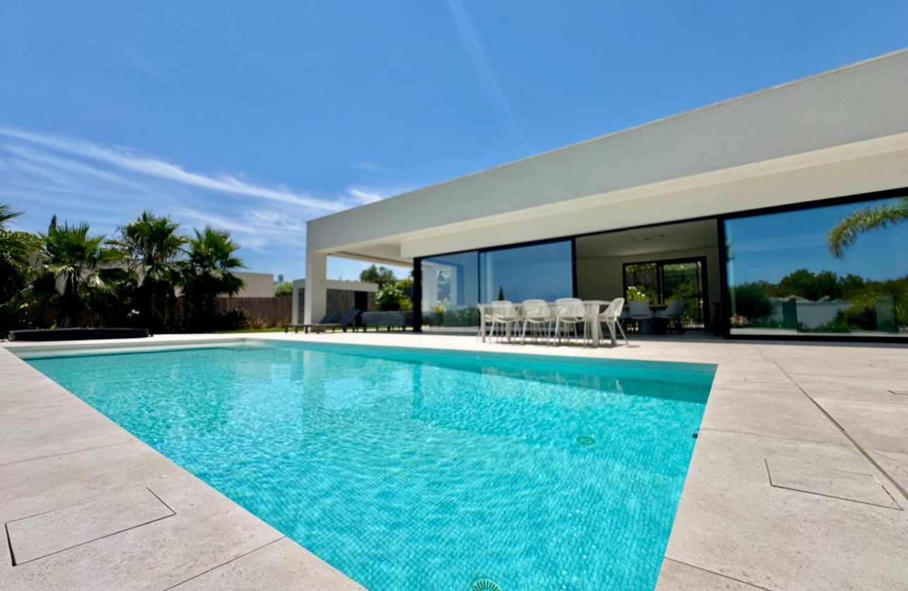 Venta - Chalet Independiente -
Orihuela - Las Colinas Golf