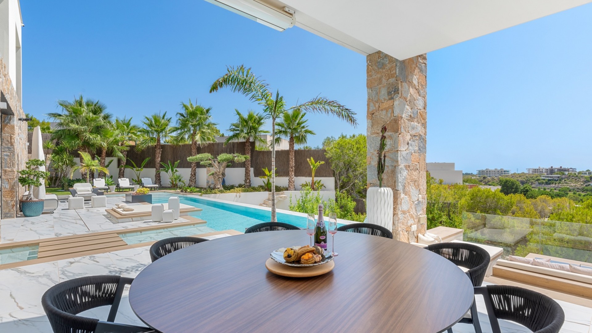 Venta - Chalet Independiente -
Orihuela - Las Colinas Golf