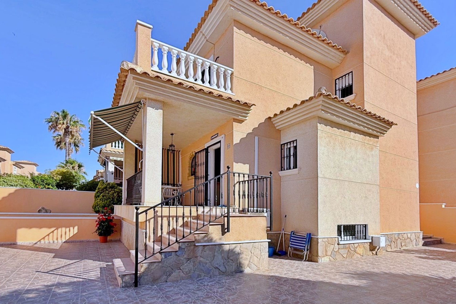 Venta - Chalet Independiente -
Orihuela - Orihuela Costa