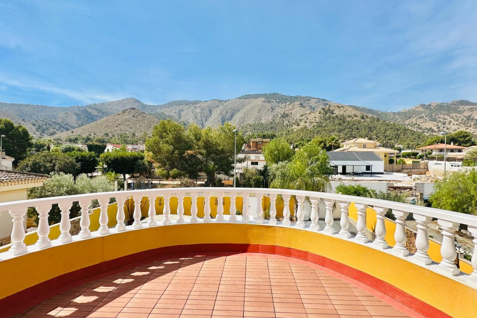 Venta - Chalet Independiente -
Orihuela - Urb. Montepinar