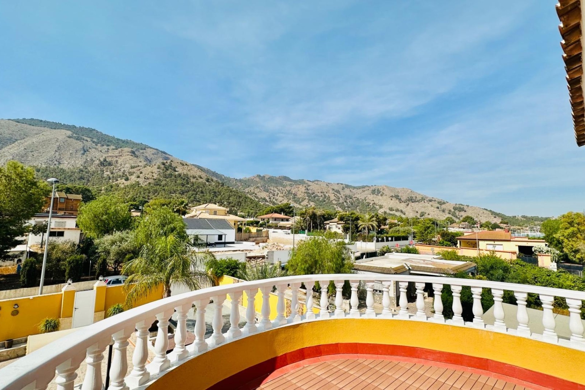 Venta - Chalet Independiente -
Orihuela - Urb. Montepinar