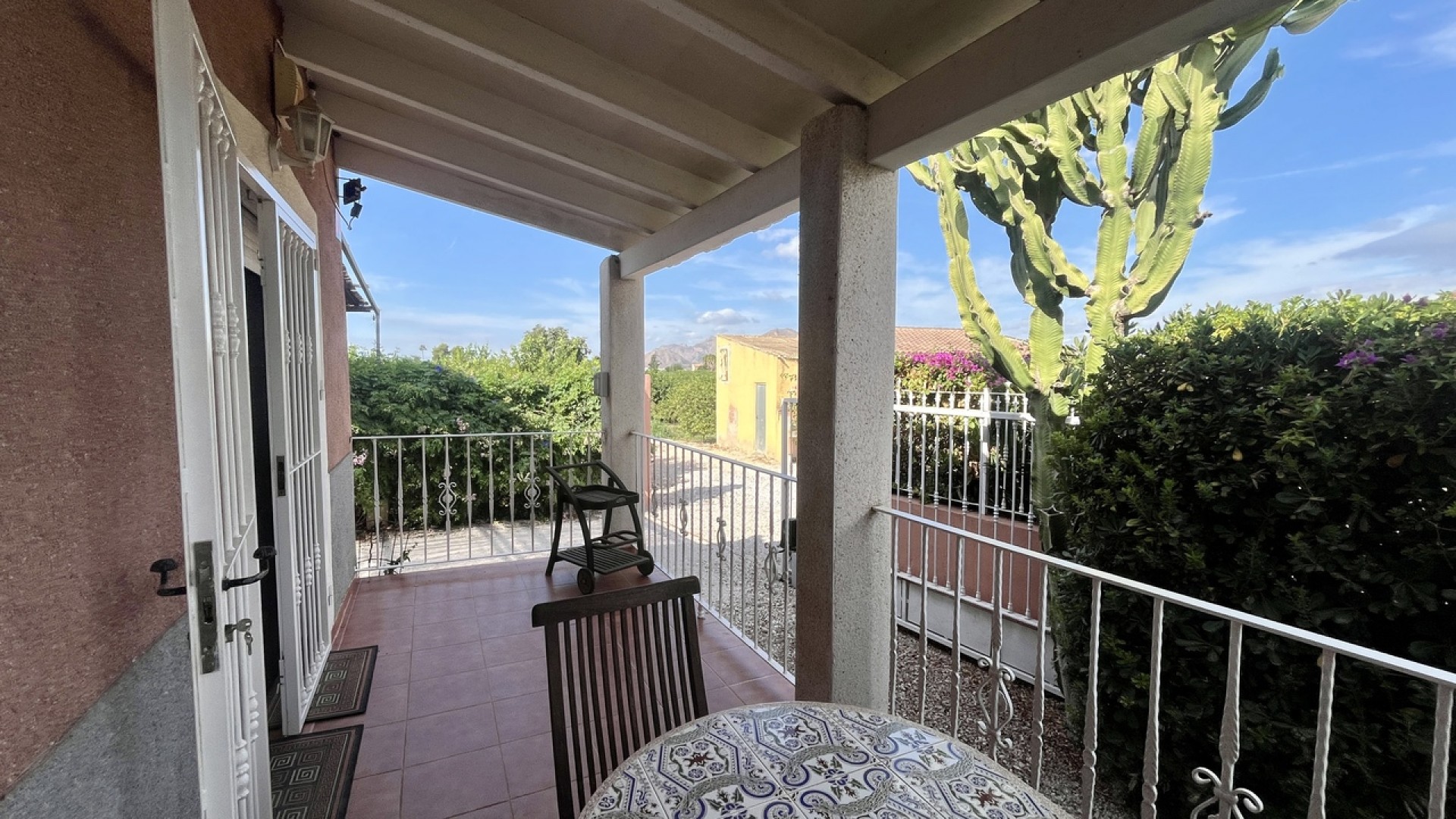 Venta - Chalet Independiente -
Orihuela