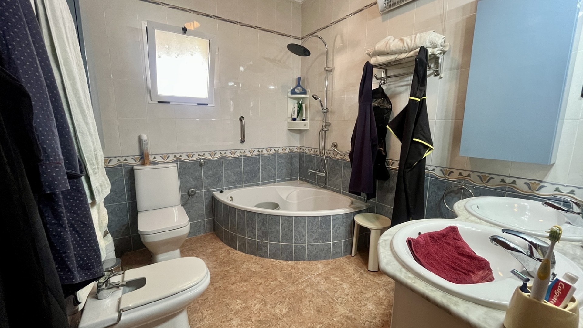 Venta - Chalet Independiente -
Orihuela