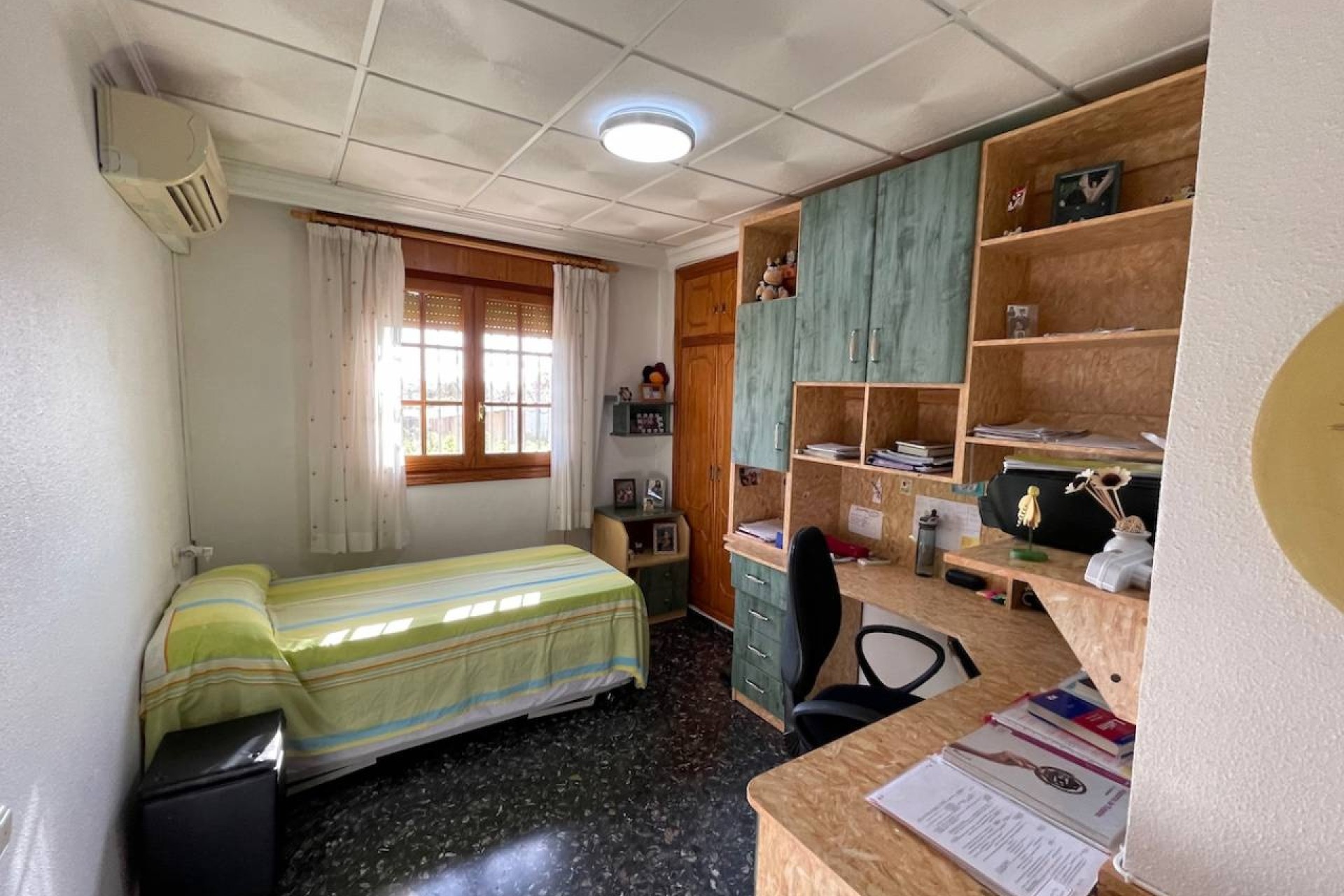 Venta - Chalet Independiente -
Orihuela