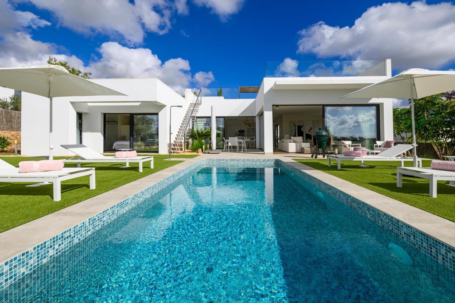 Venta - Chalet Independiente -
Orihuela