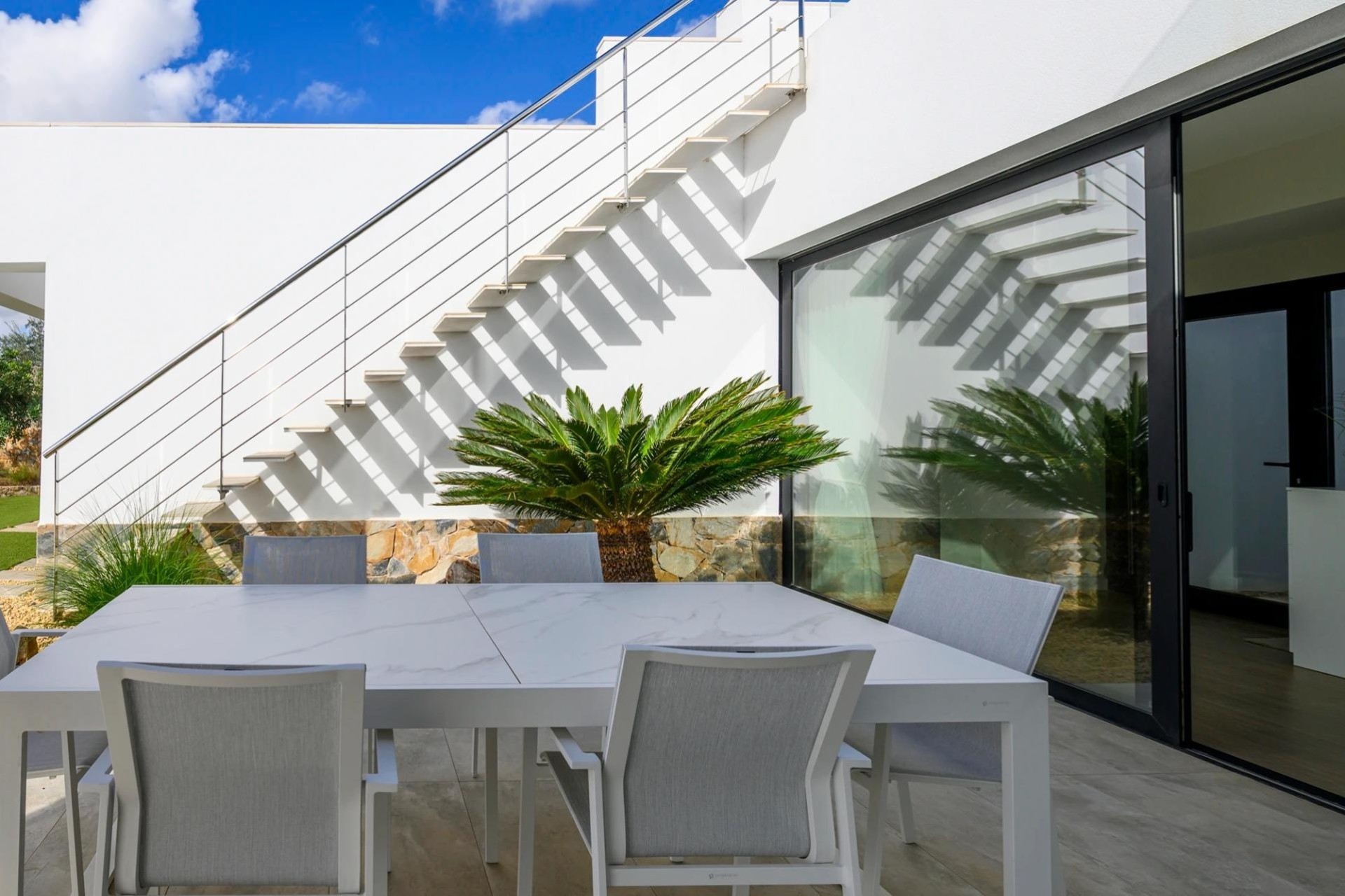 Venta - Chalet Independiente -
Orihuela