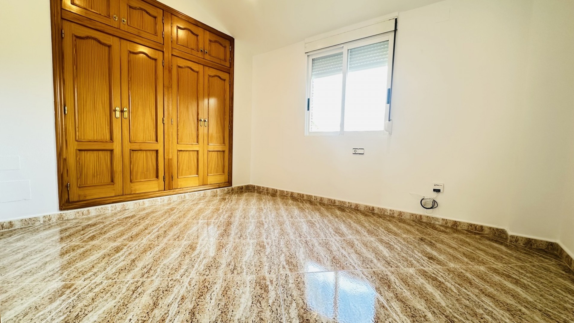 Venta - Chalet Independiente -
Orihuela