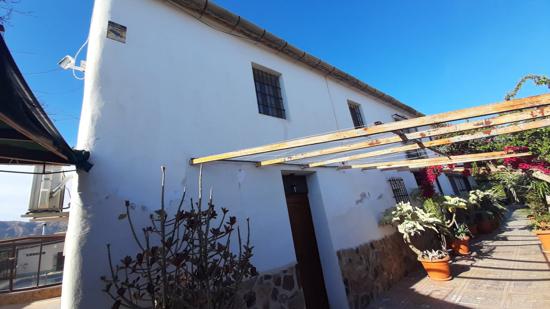 Venta - Chalet Independiente -
Orihuela