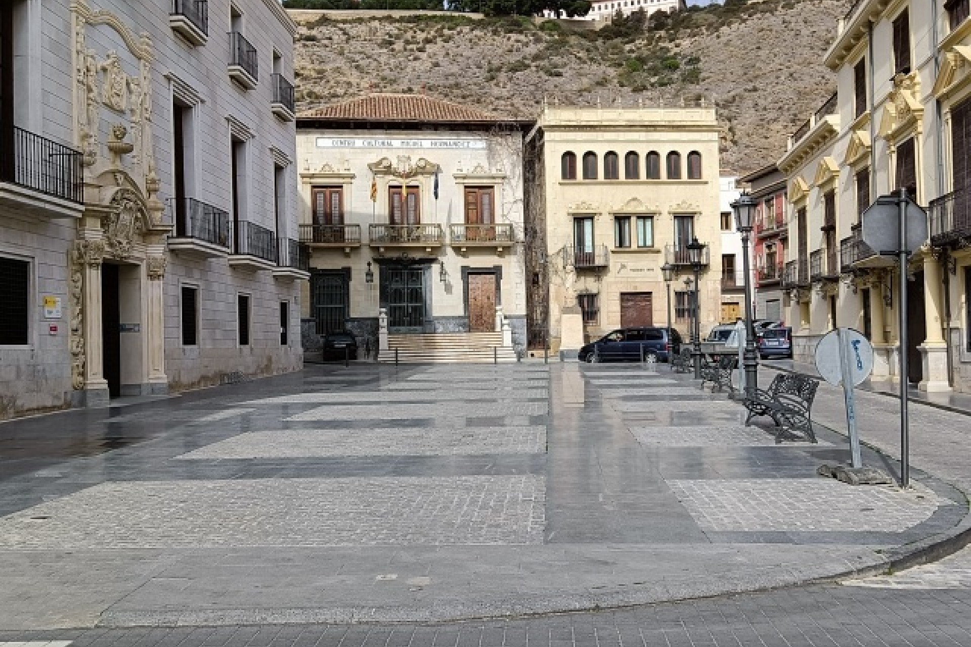 Venta - Chalet Independiente -
Orihuela