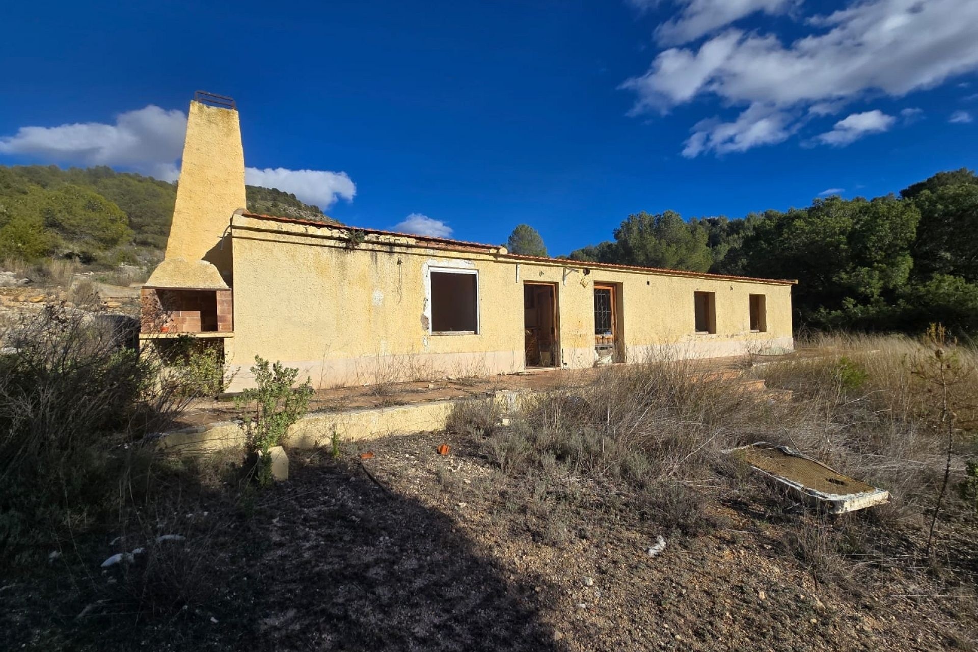 Venta - Chalet Independiente -
Petrer