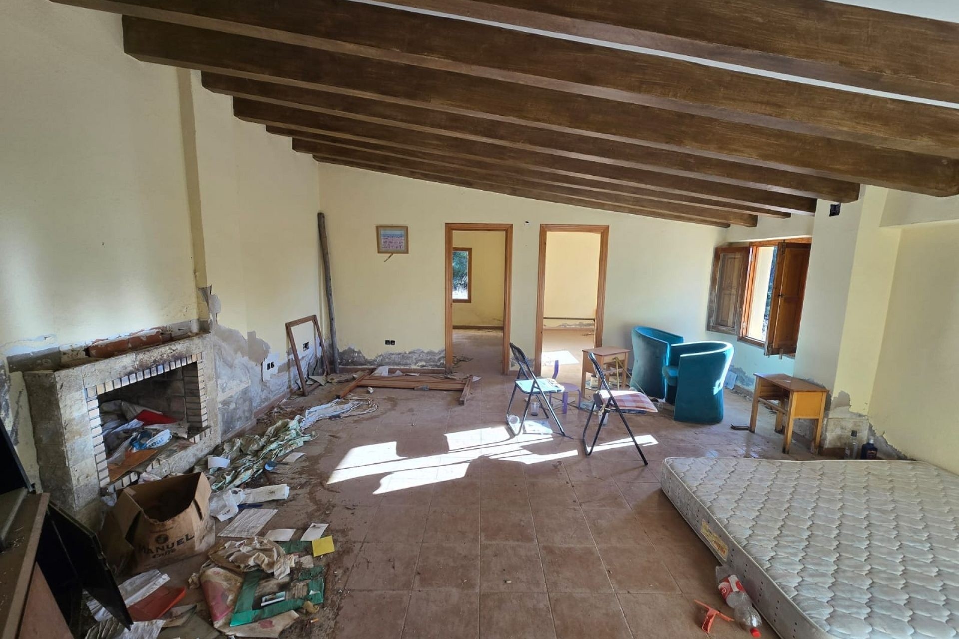 Venta - Chalet Independiente -
Petrer