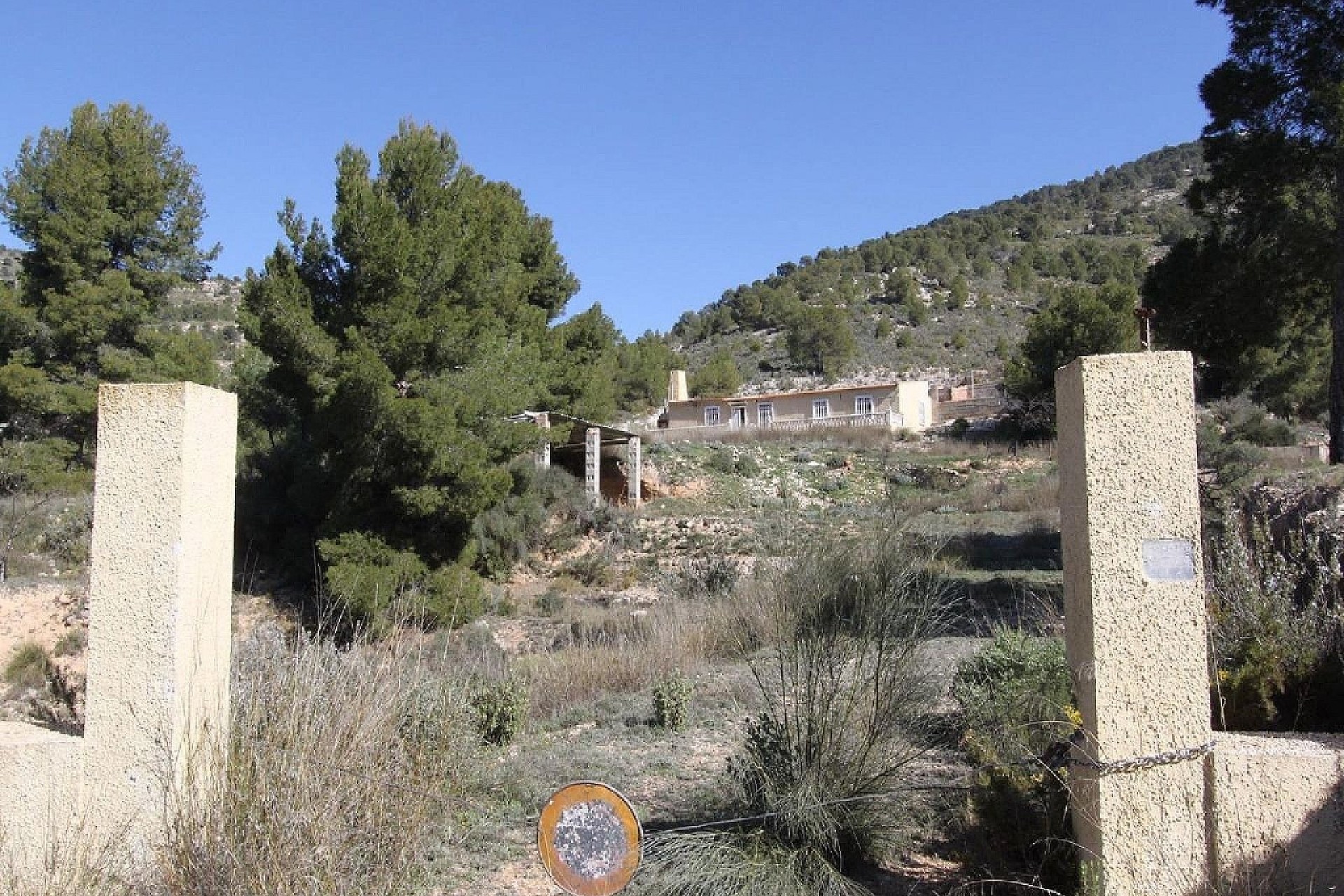 Venta - Chalet Independiente -
Petrer