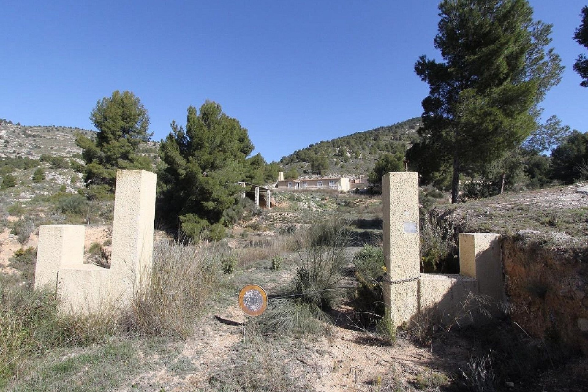 Venta - Chalet Independiente -
Petrer