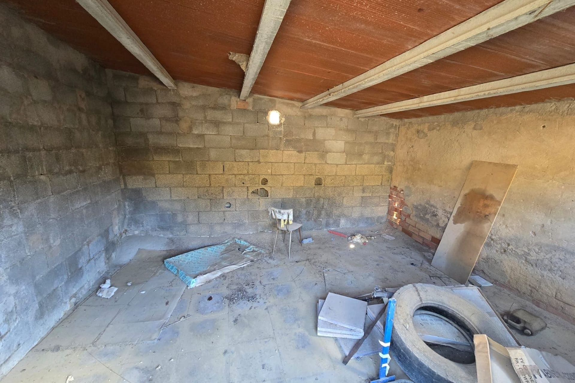 Venta - Chalet Independiente -
Petrer