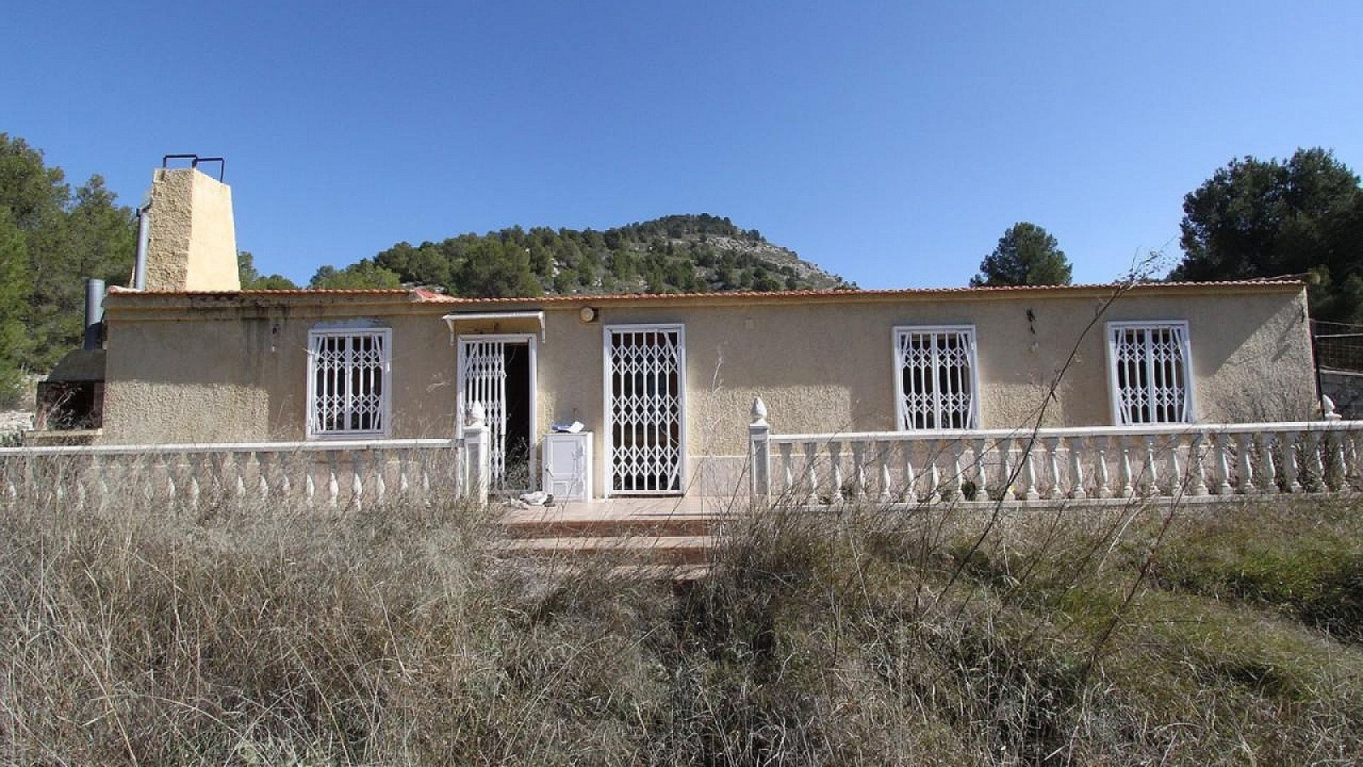 Venta - Chalet Independiente -
Petrer