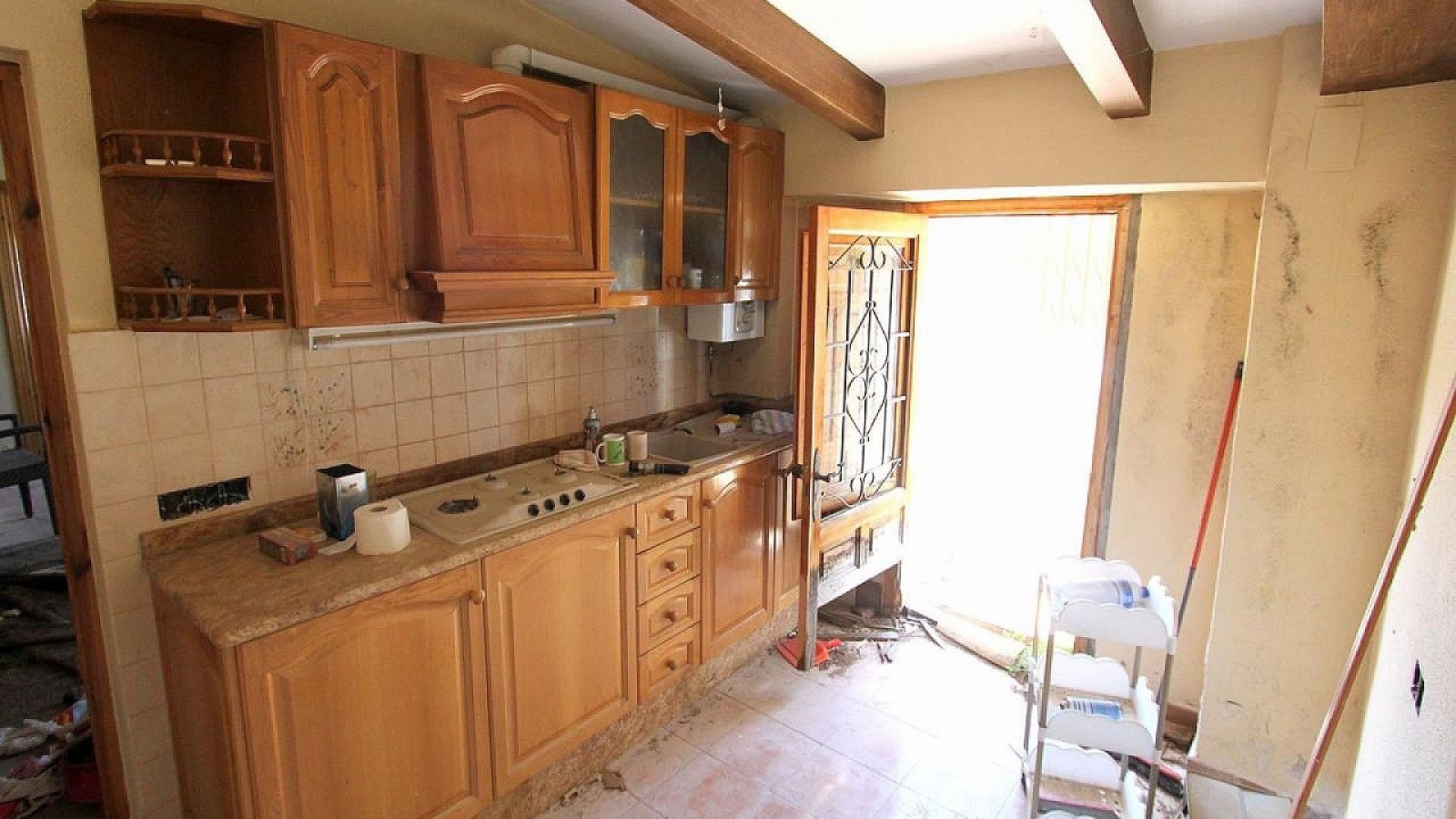 Venta - Chalet Independiente -
Petrer