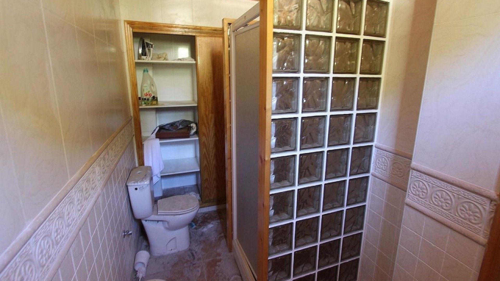 Venta - Chalet Independiente -
Petrer