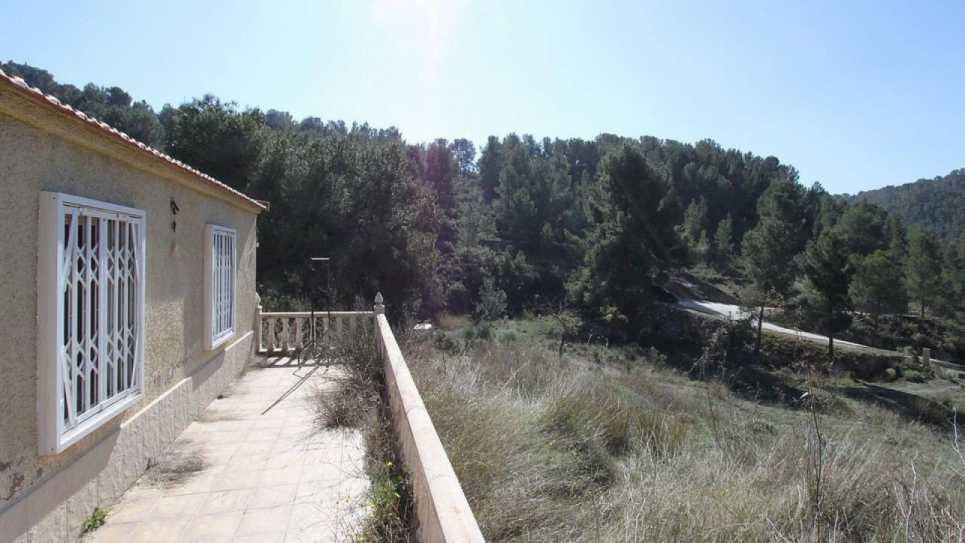 Venta - Chalet Independiente -
Petrer