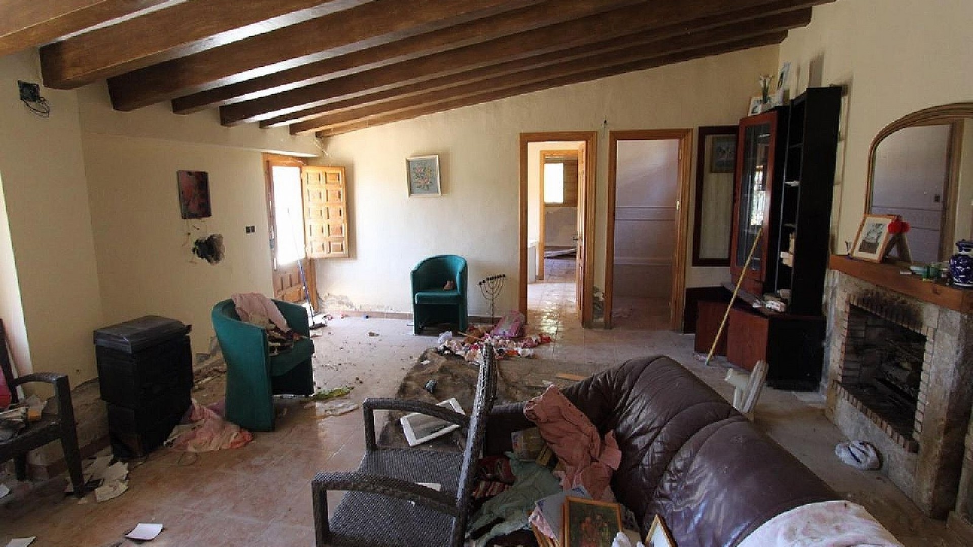 Venta - Chalet Independiente -
Petrer