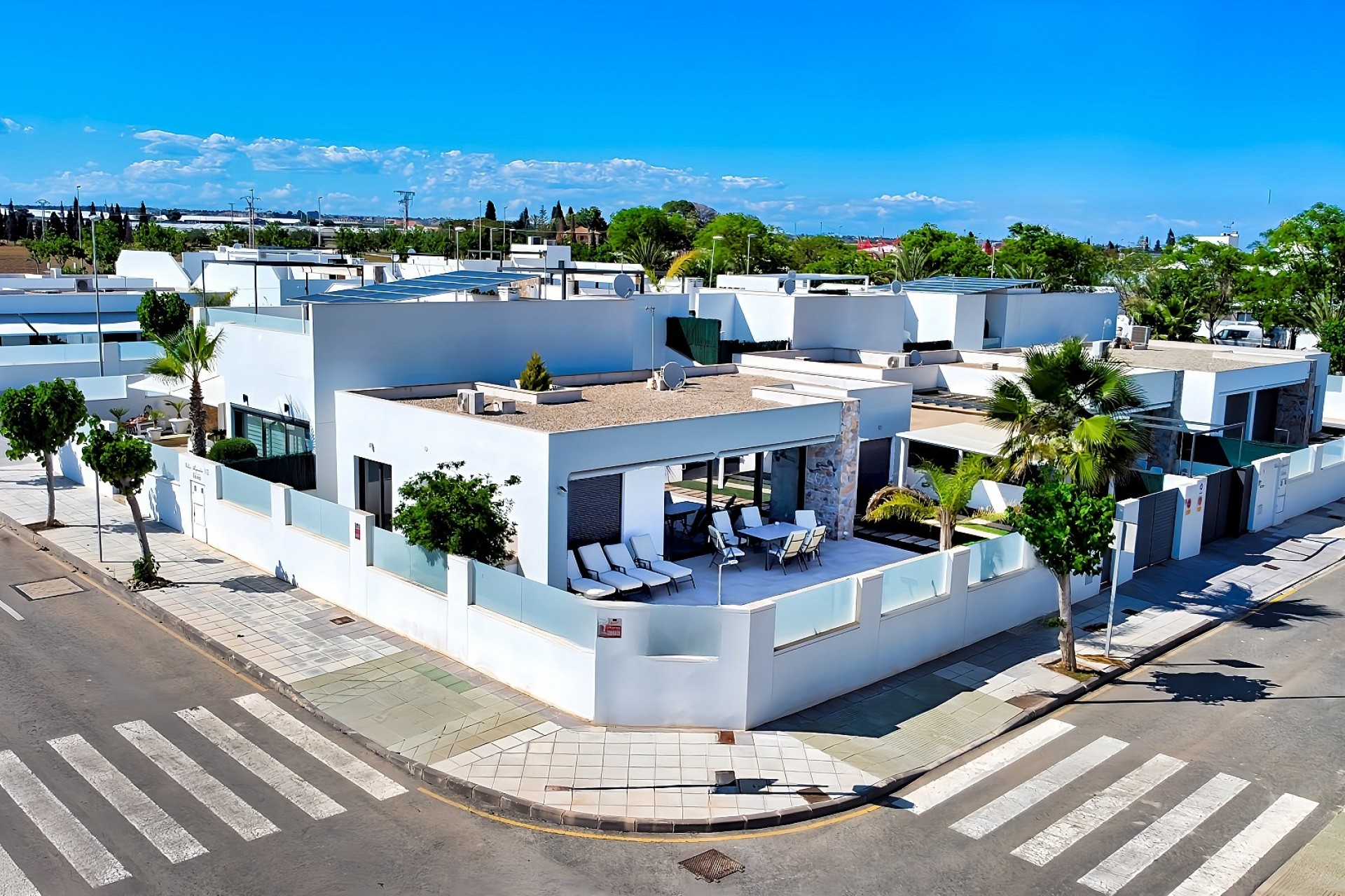 Venta - Chalet Independiente -
Pilar de la Horadada - Costa Blanca