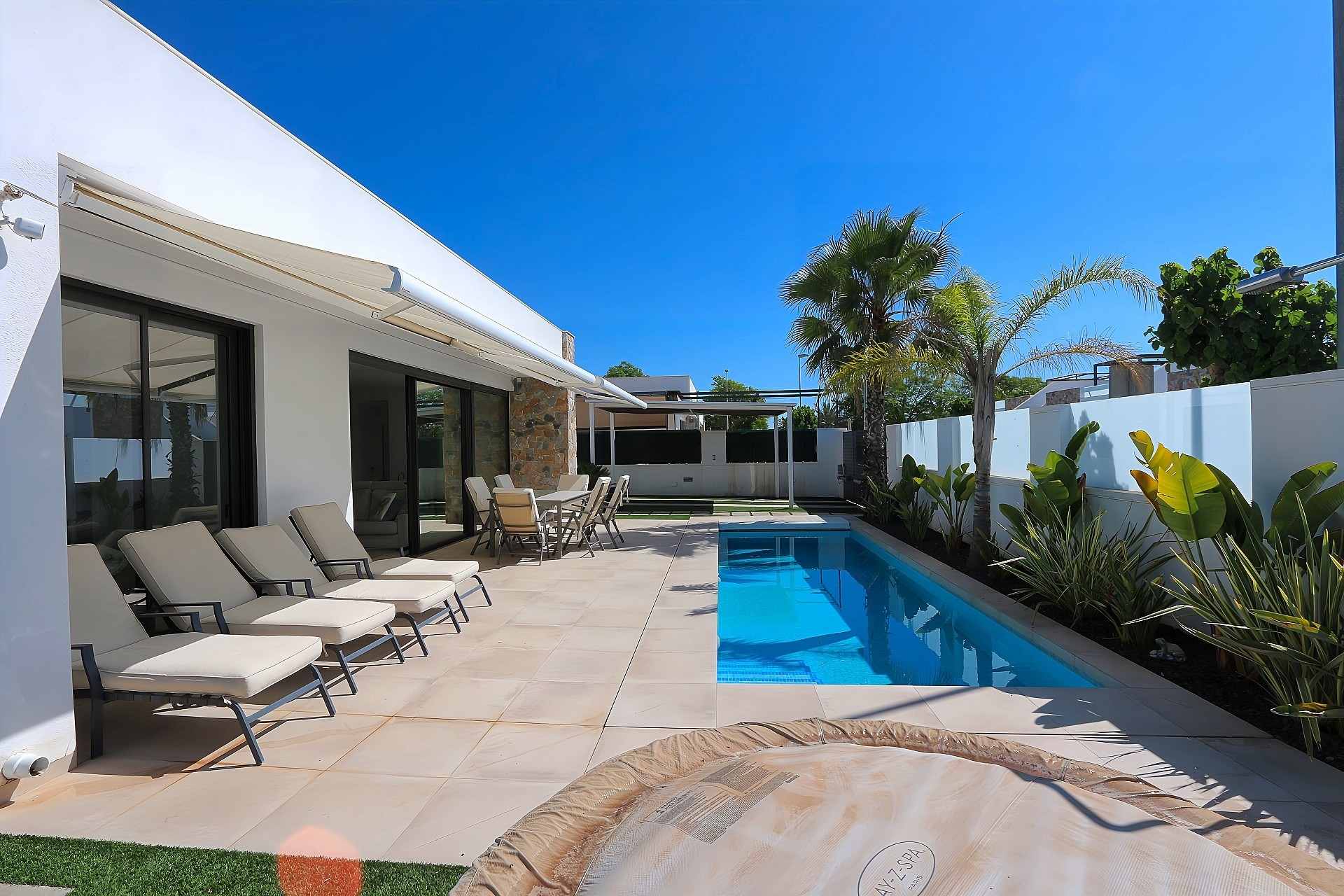Venta - Chalet Independiente -
Pilar de la Horadada - Costa Blanca