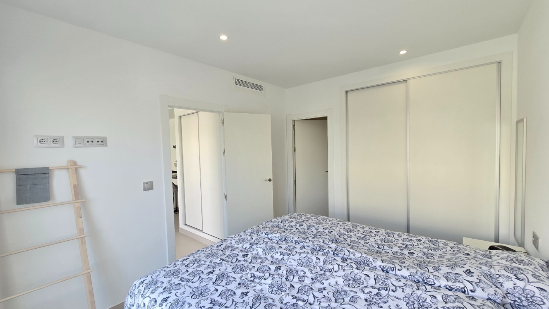 Venta - Chalet Independiente -
Pilar de la Horadada - Lo Romero Golf