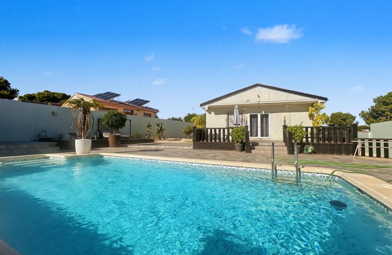 Venta - Chalet Independiente -
Pilar de la Horadada - Pinar de Campoverde
