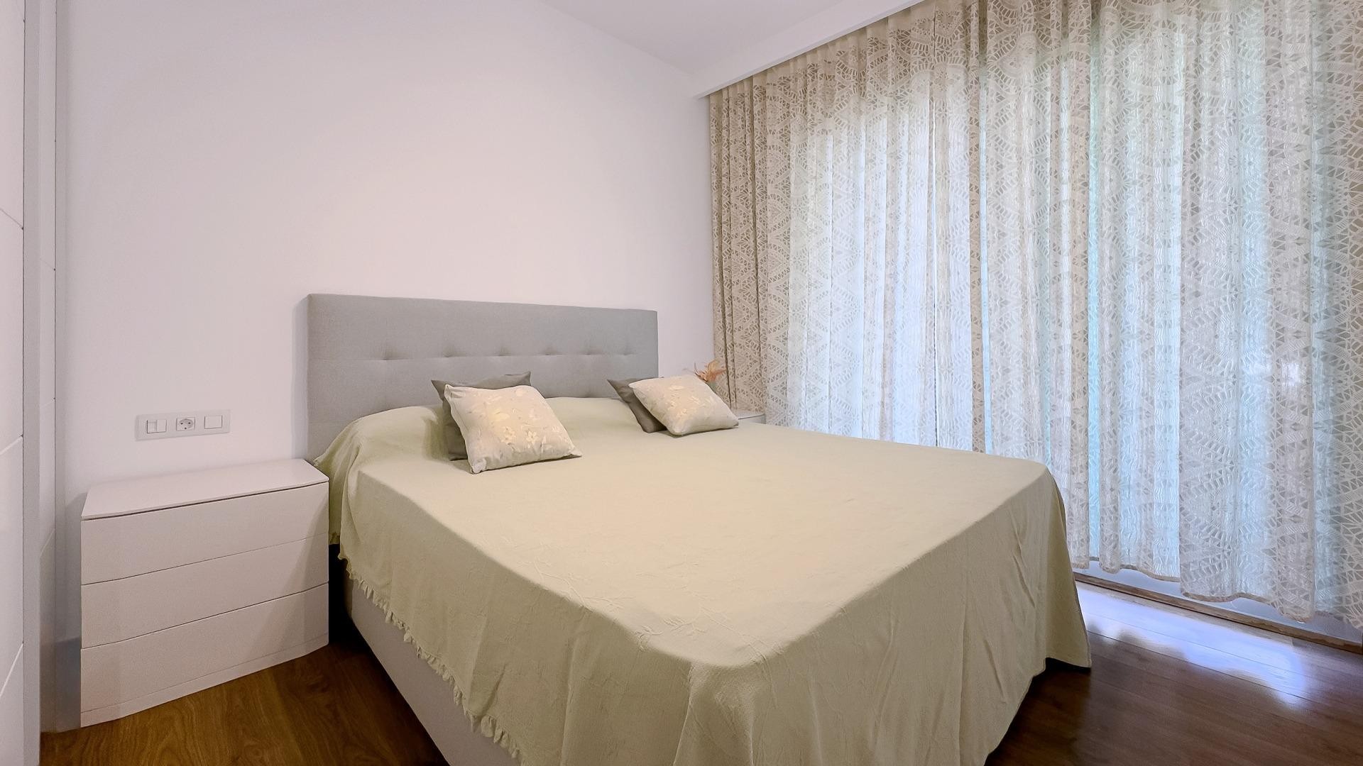 Venta - Chalet Independiente -
Pilar de la Horadada - Pueblo Latino