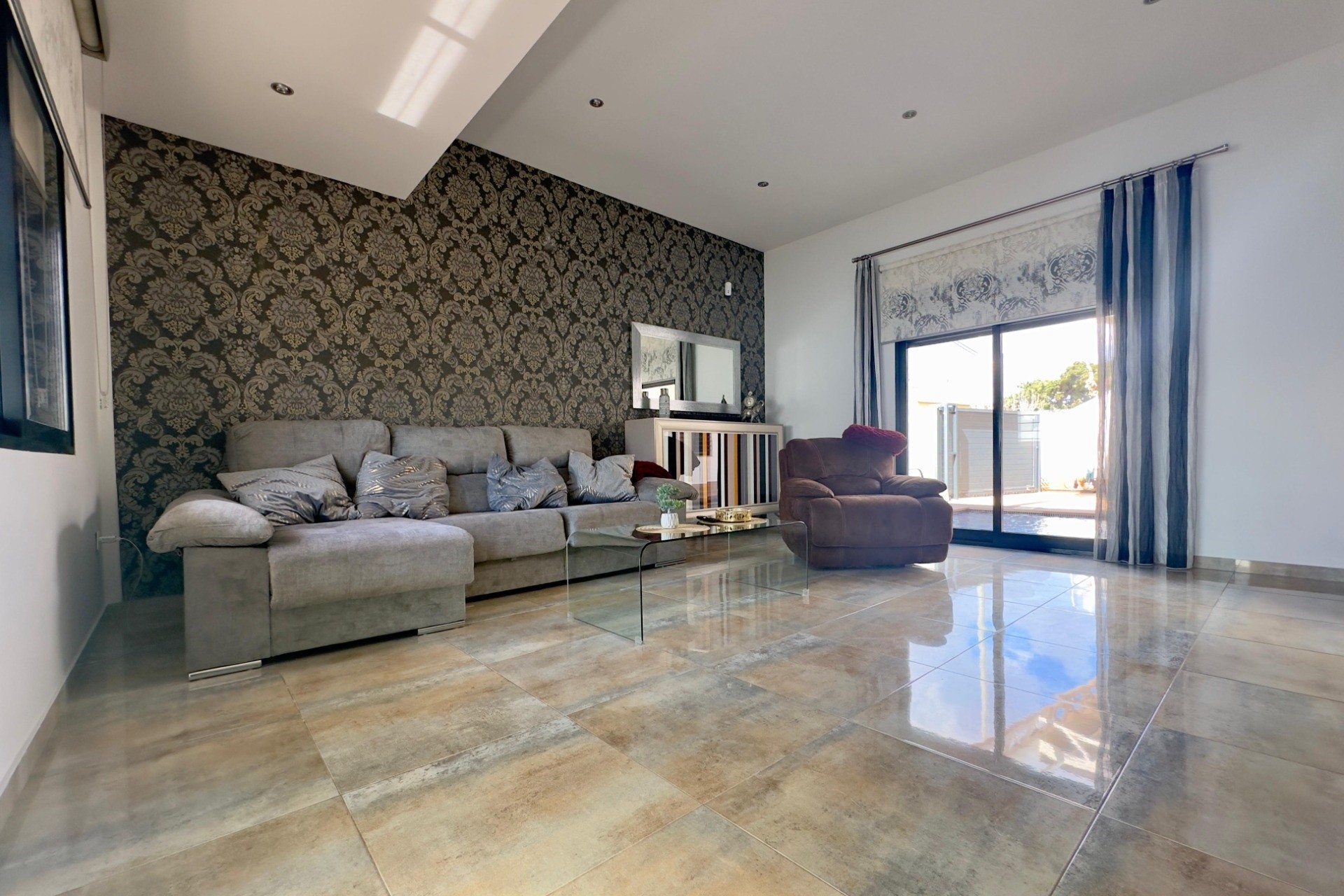 Venta - Chalet Independiente -
Pilar de la Horadada - Torre de la Horadada