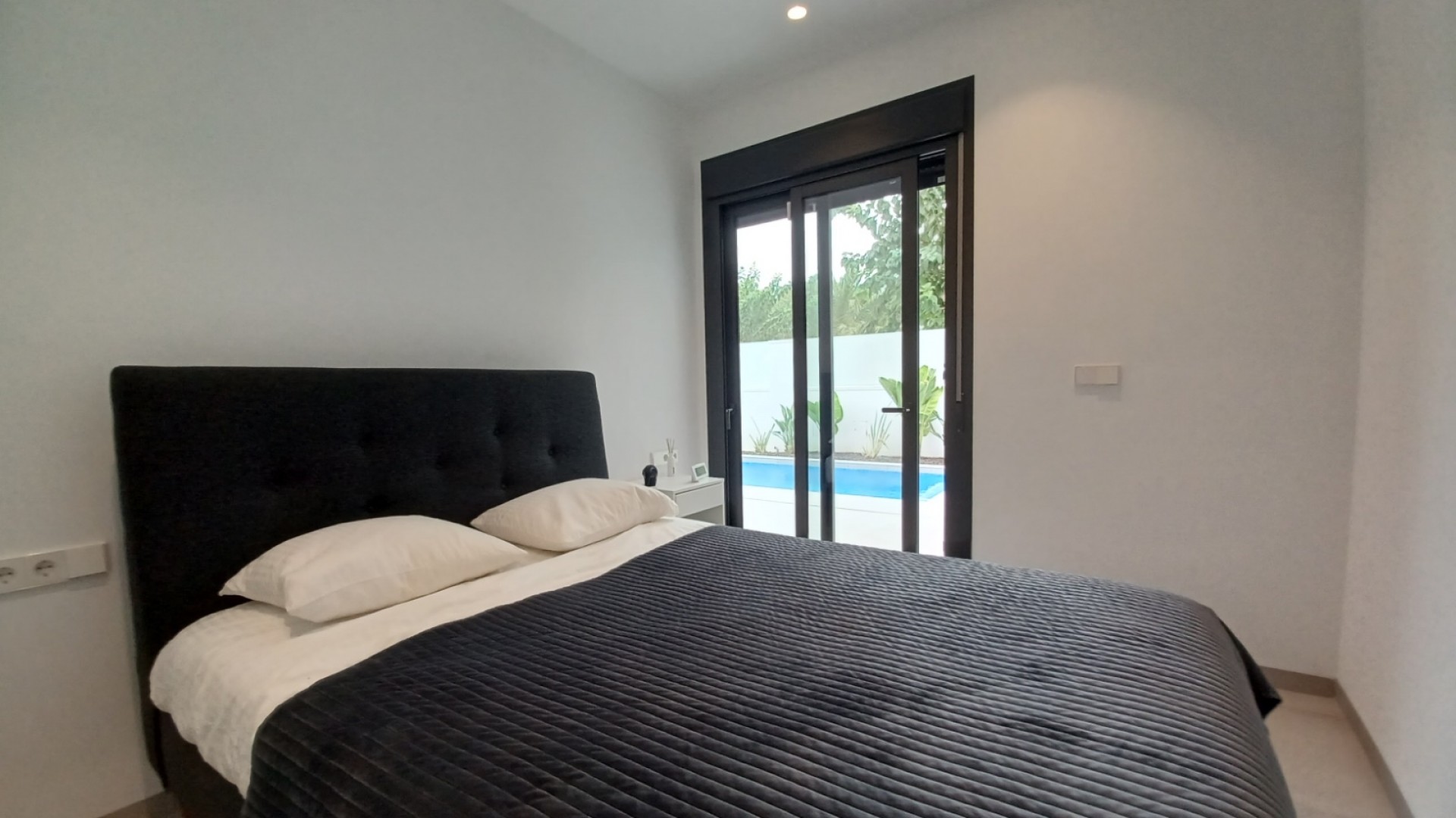 Venta - Chalet Independiente -
Pilar de la Horadada