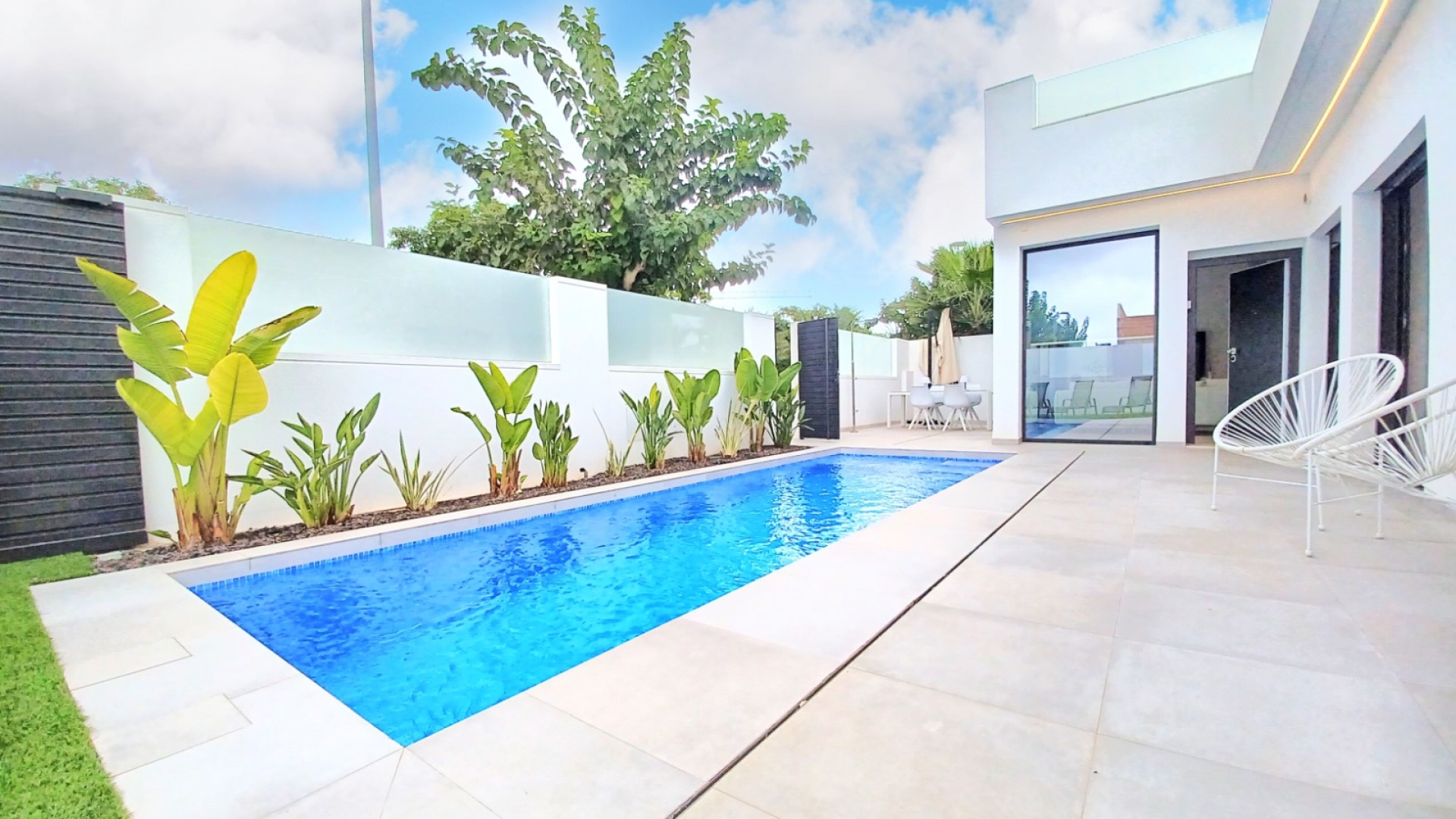 Venta - Chalet Independiente -
Pilar de la Horadada