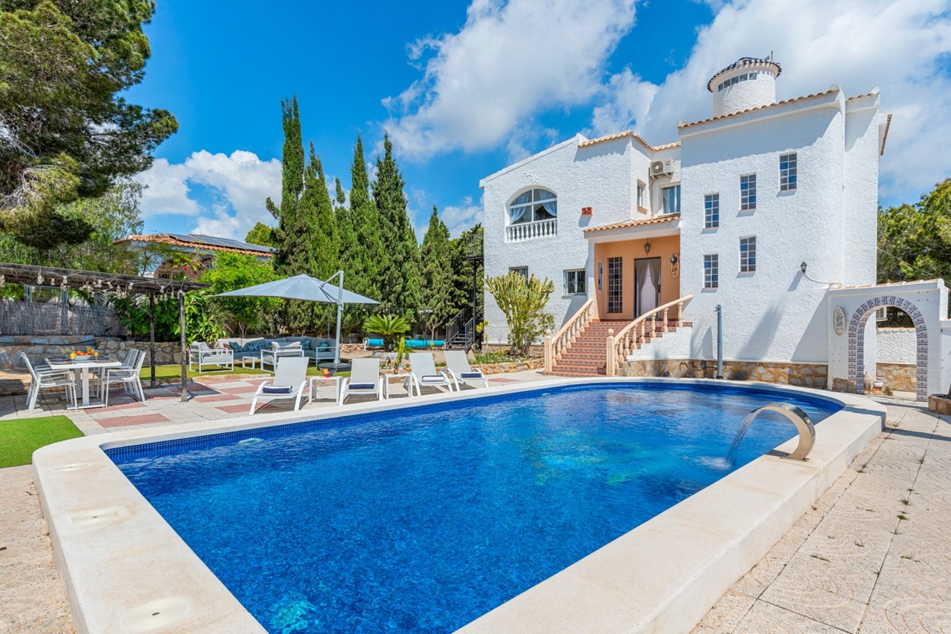 Venta - Chalet Independiente -
Pinar de Campoverde - Costa Blanca