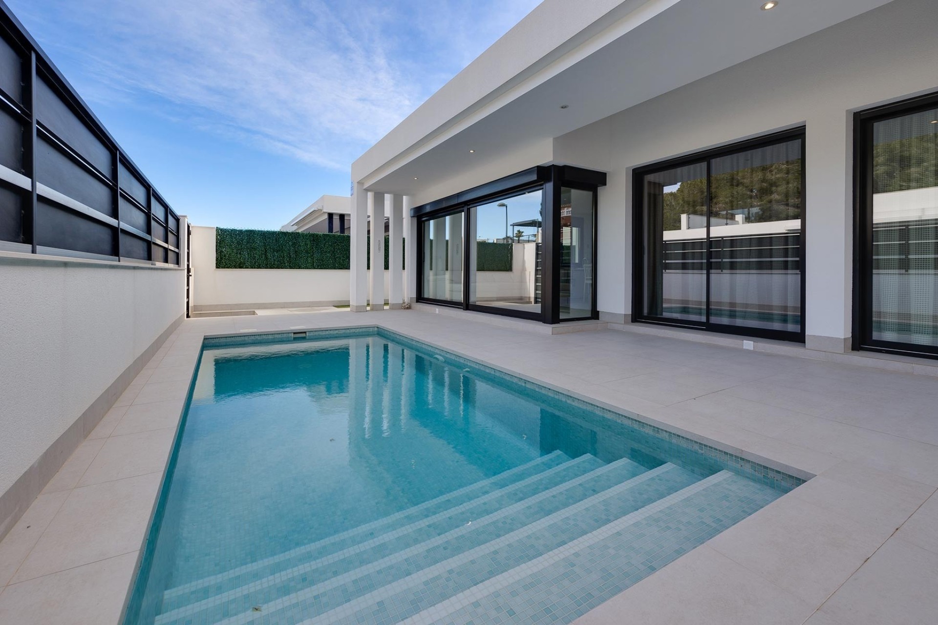 Venta - Chalet Independiente -
Pinar de Campoverde - Inland