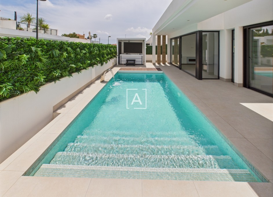 Venta - Chalet Independiente -
Pinar de Campoverde