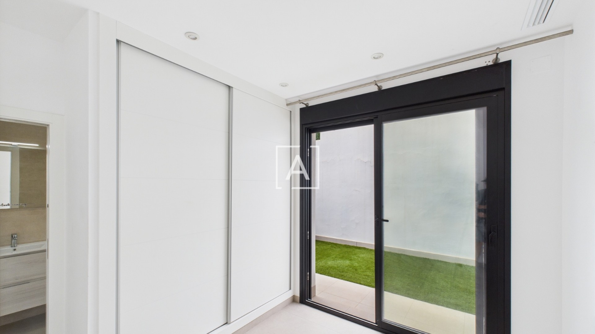 Venta - Chalet Independiente -
Pinar de Campoverde