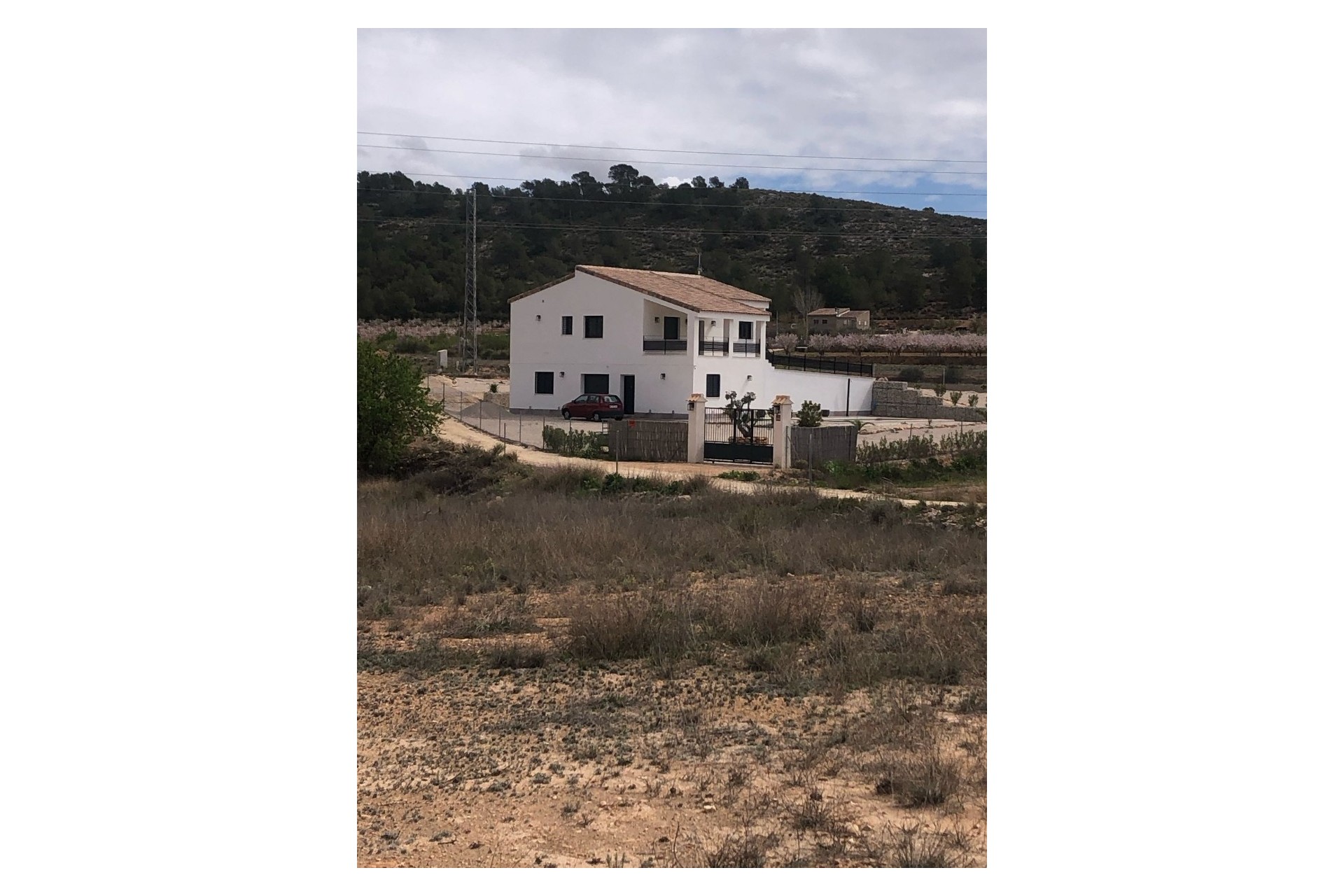 Venta - Chalet Independiente -
Pinoso - Inland