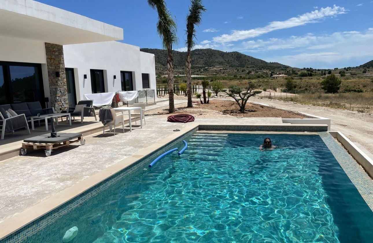 Venta - Chalet Independiente -
Pinoso - Inland