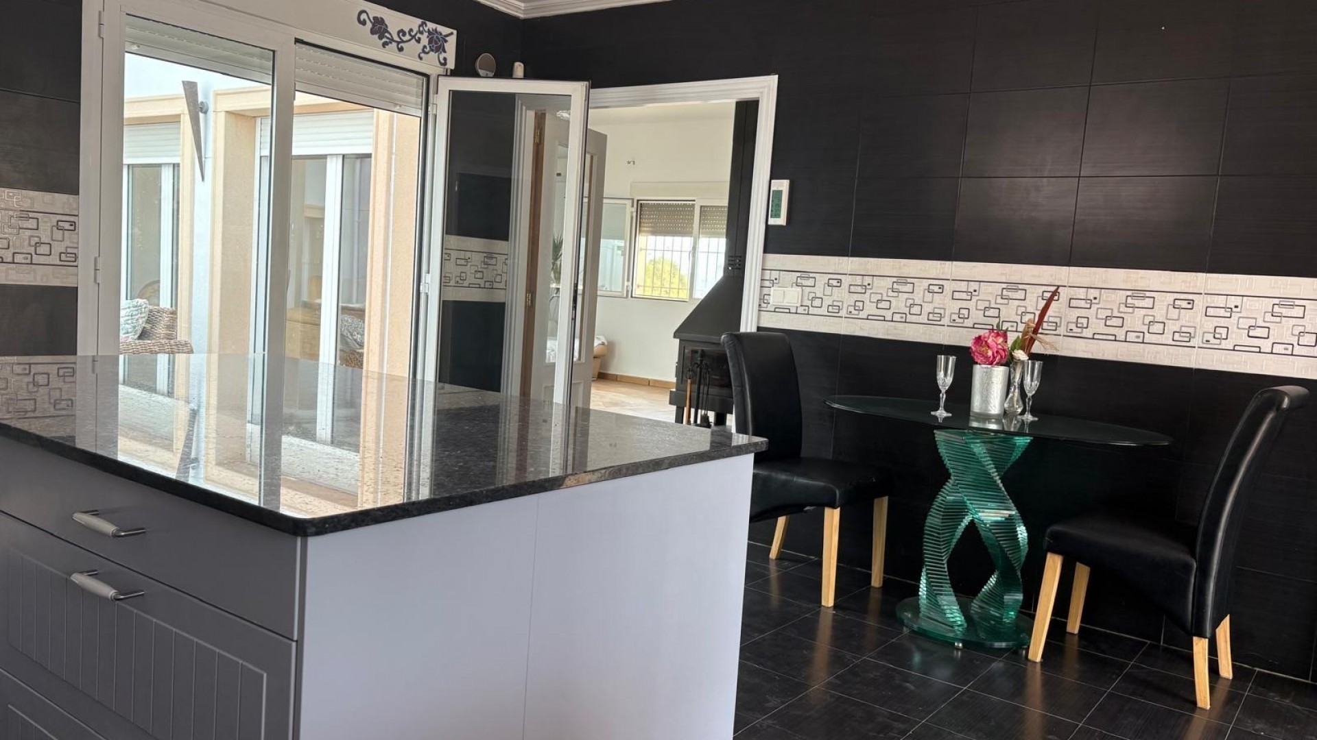 Venta - Chalet Independiente -
Pinoso - Pinoso Alicante