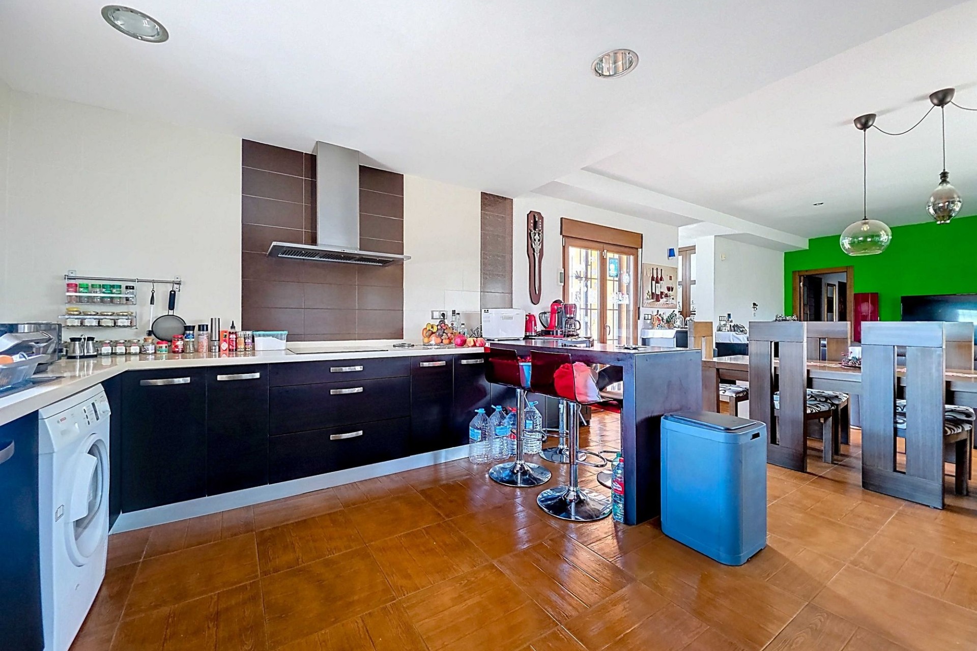 Venta - Chalet Independiente -
Pinoso