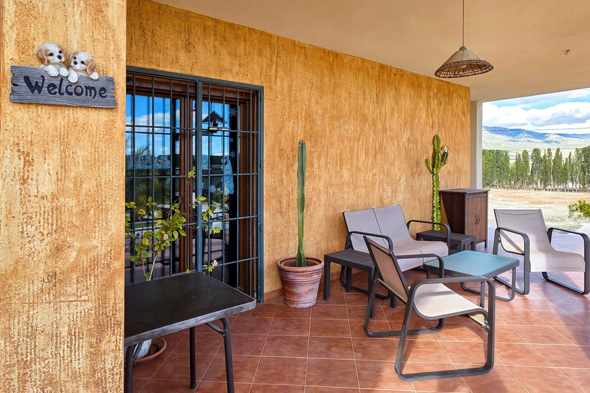 Venta - Chalet Independiente -
Pinoso