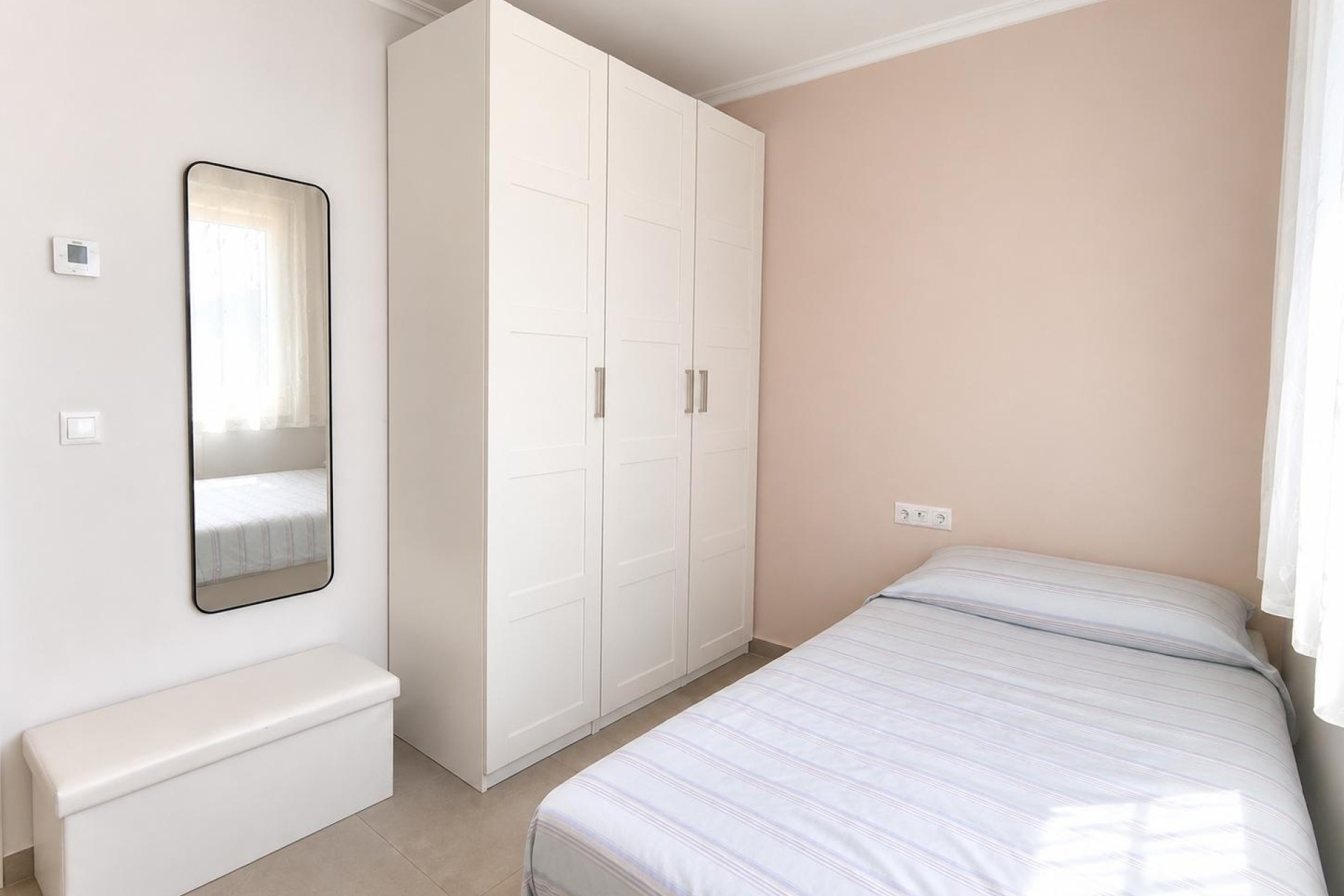 Venta - Chalet Independiente -
Pinoso