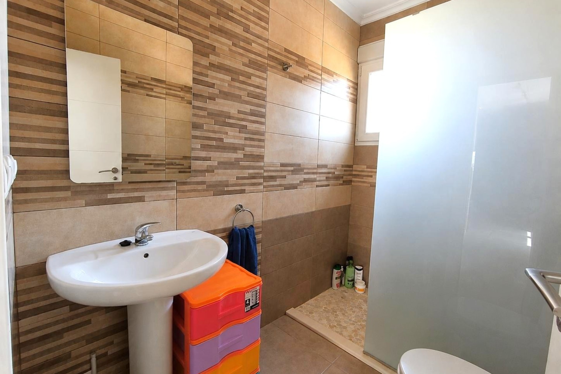 Venta - Chalet Independiente -
Pinoso