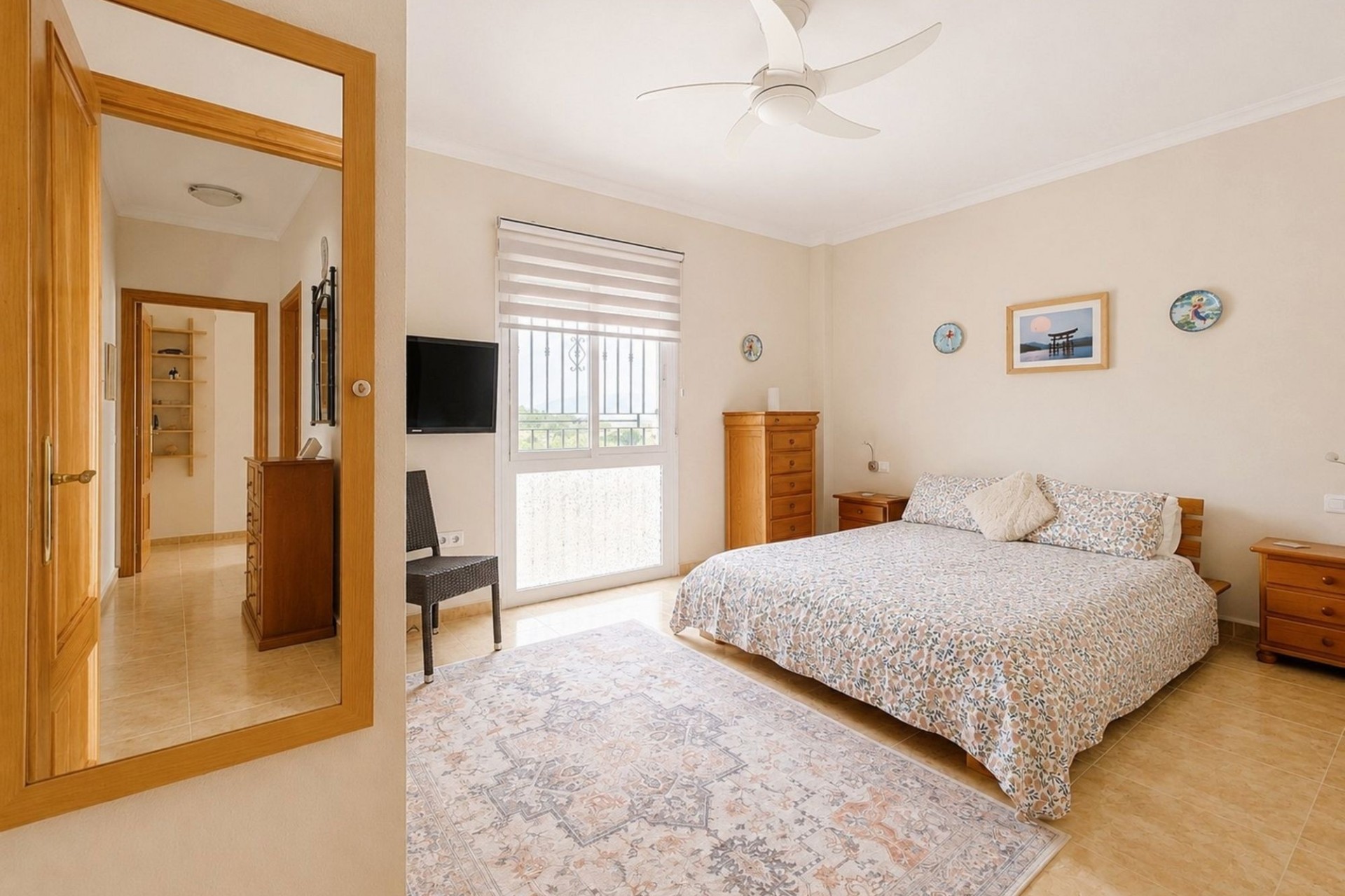 Venta - Chalet Independiente -
Pinoso