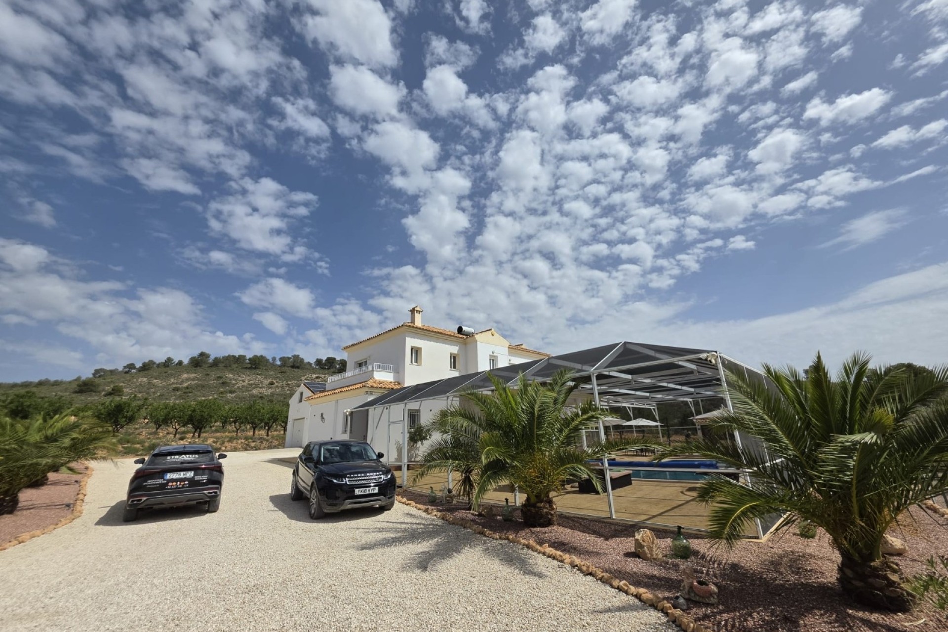 Venta - Chalet Independiente -
Pinoso