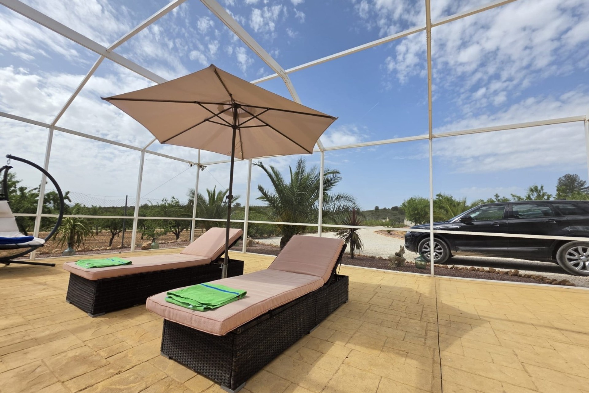 Venta - Chalet Independiente -
Pinoso