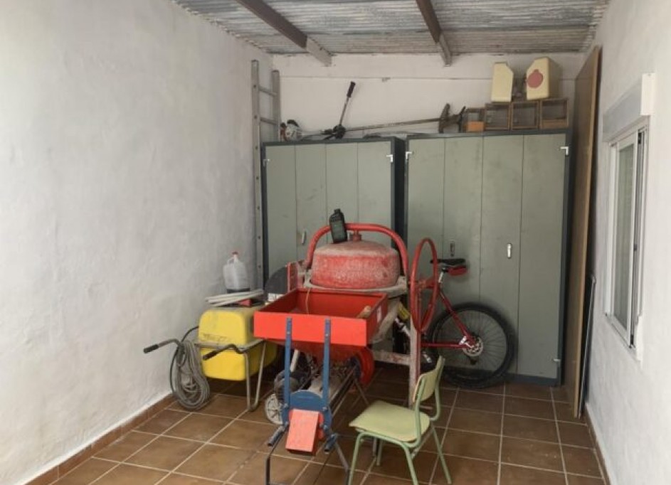 Venta - Chalet Independiente -
Pinoso